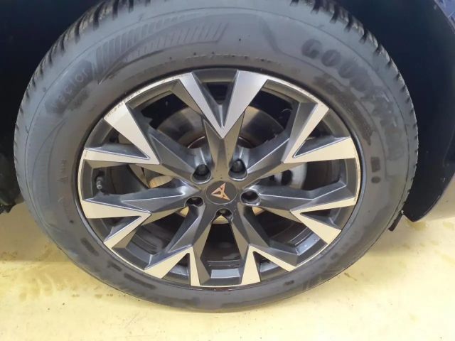 Cupra Terramar 1.5eTSI ACC+GJR+HeadUp+elHK+360KAM+KESSY Klima