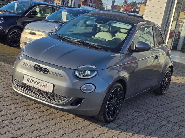 Fiat 500e La Prima