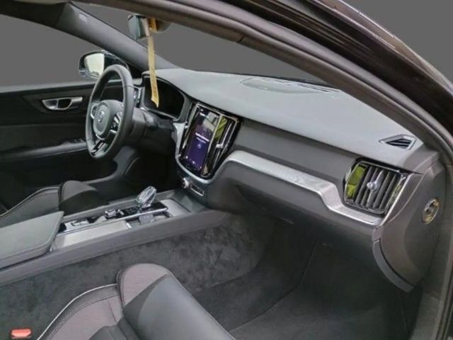 Volvo S60 Dark Plus