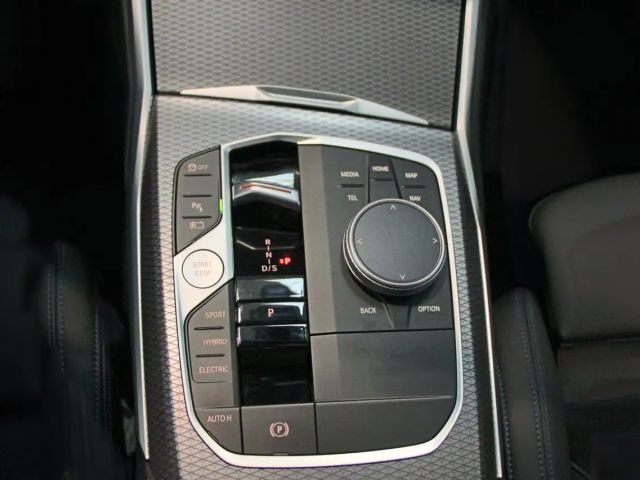 BMW 320 320e M-Sport Touring xDrive