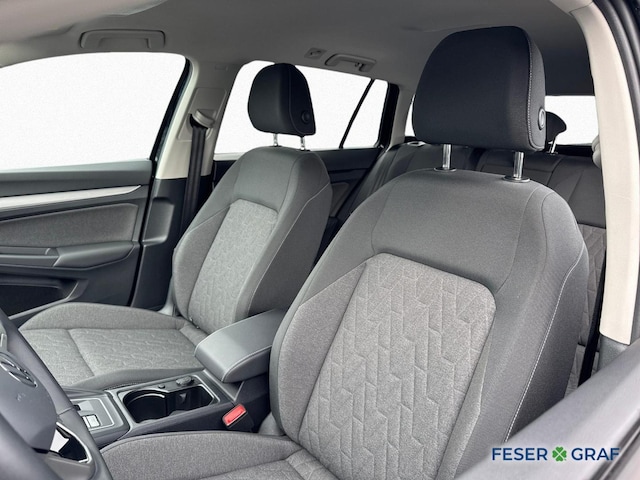 Volkswagen Golf 1.5 eTSI DSG Golf VIII Variant