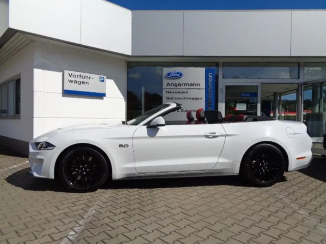 Ford Mustang Convertible GT 5.0 V8