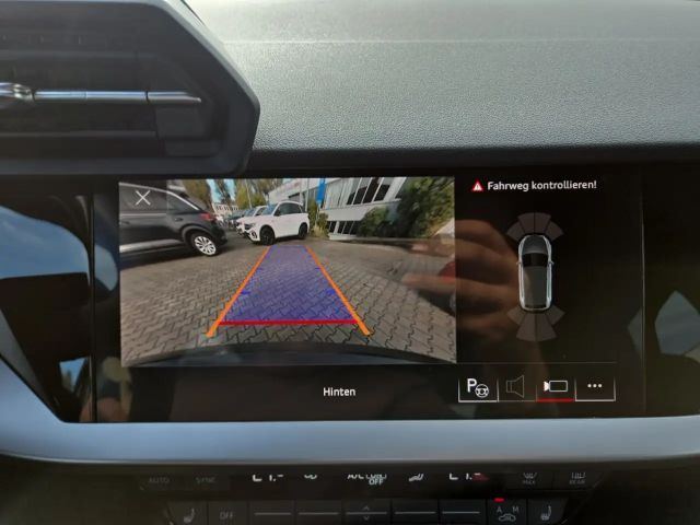 Audi A3 30 TDI S-Tronic Sedan