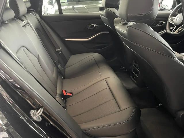 BMW 330 330i M-Sport Touring xDrive