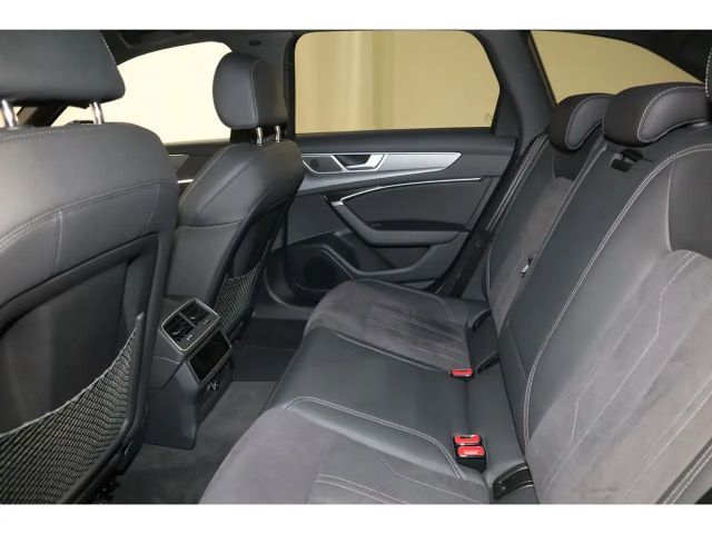 Audi A6 45 TFSI Avant Quattro S-Line