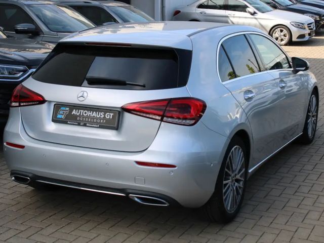 Mercedes-Benz A 180 DCT/Leder/Standhzg/Navi/Kamera/Sitzhzg