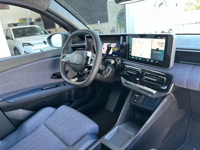 Renault 4 Comfort E-Tech Techno