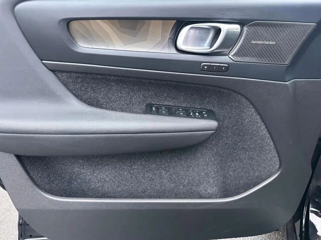 Volvo XC40 Dark Plus T5