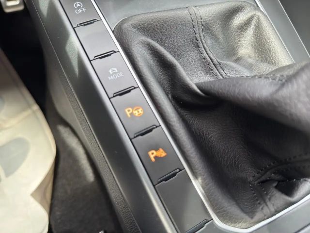 Volkswagen Taigo 1.0 TSI DSG IQ.Drive R-Line