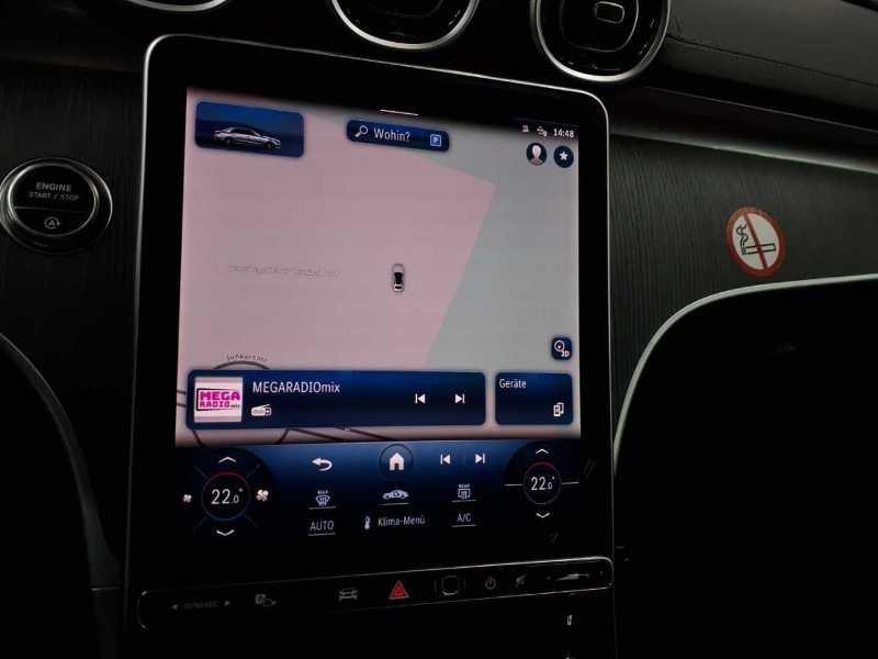 Mercedes-Benz C 200 AMG Line Sedan