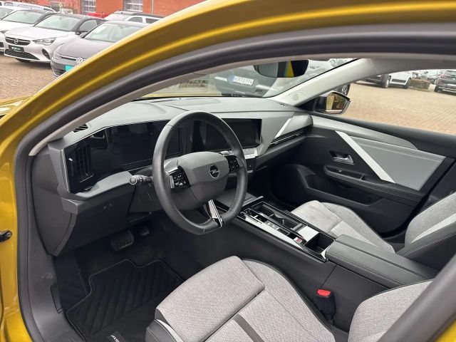 Opel Astra Elegance Hybrid Innovation