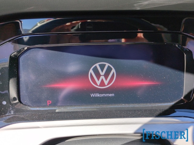 Volkswagen Golf 2.0 TSI DSG Golf VIII