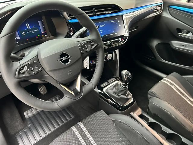 Opel Corsa 1.2 YES SONDERM ALLWETTER*SHZ+LHZ*PDC*APPLE