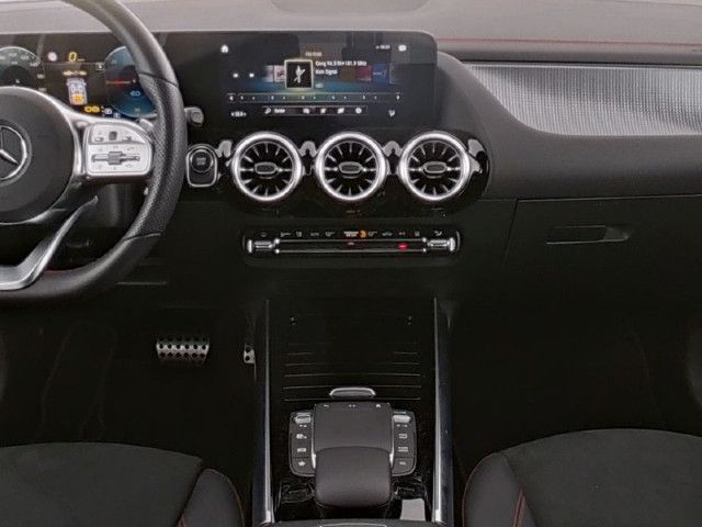 Mercedes-Benz EQA 300 4MATIC