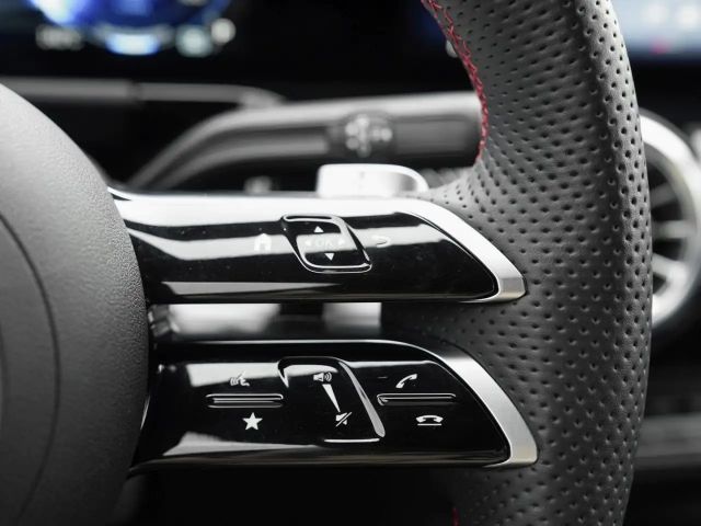 Mercedes-Benz EQA 300 4MATIC AMG Line