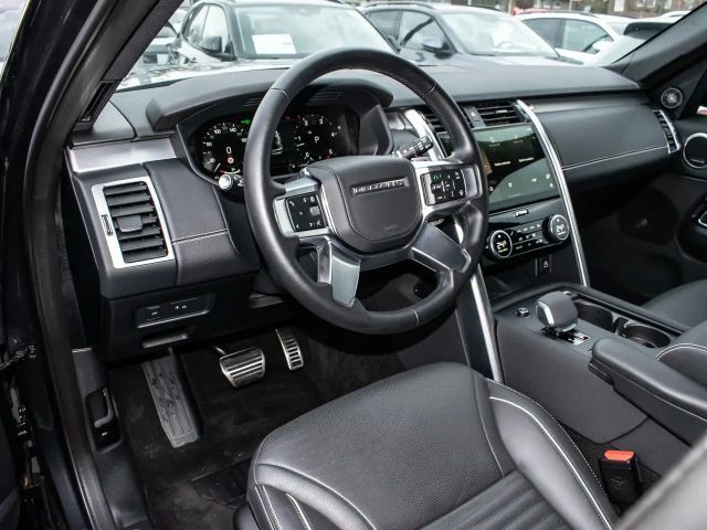 Land Rover Discovery D300 Dynamic HSE