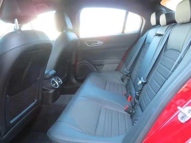 Alfa Romeo Giulia Q4