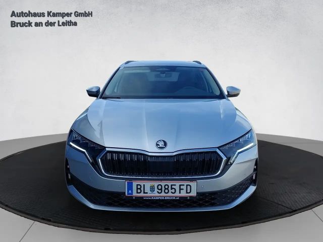 Skoda Octavia Essence TSI mHEV DSG