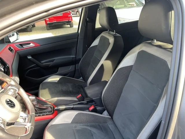 Volkswagen Polo 2.0 TSI DSG GTI