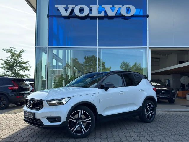 Volvo XC40 R-Design Recharge T5