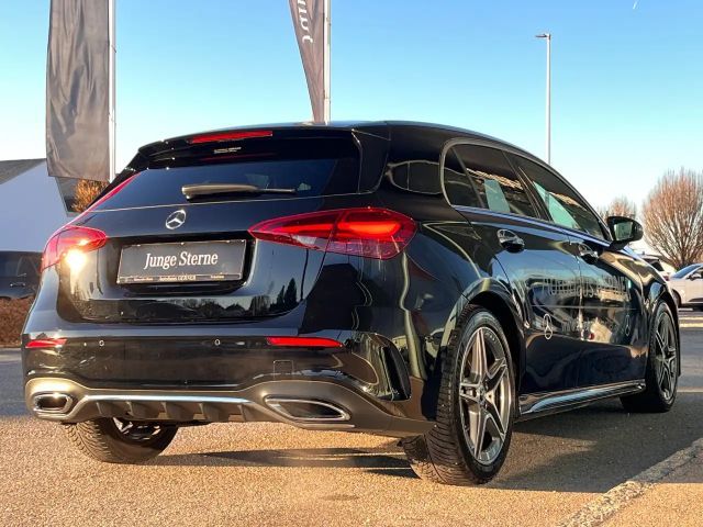 Mercedes-Benz A 180 AMG Line Hatchback