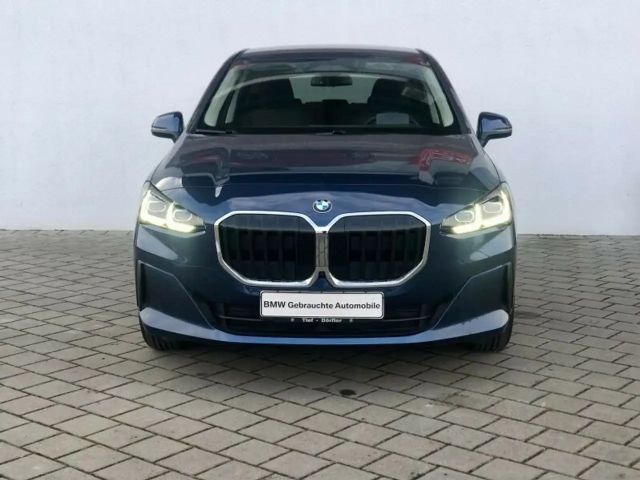 BMW 220 220i Active Tourer