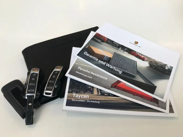 Porsche Taycan 4 Cross Turismo