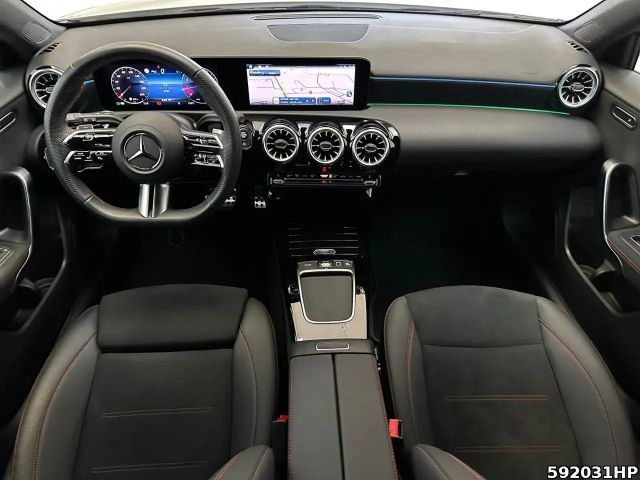 Mercedes-Benz A 200 AMG Line