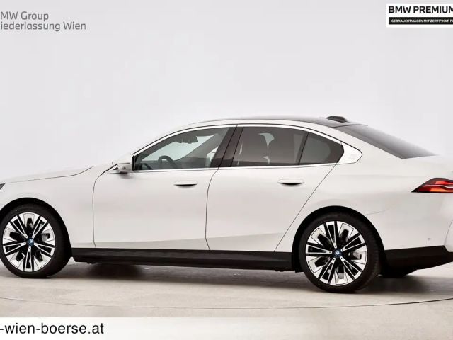 BMW i5 Sedan eDrive40