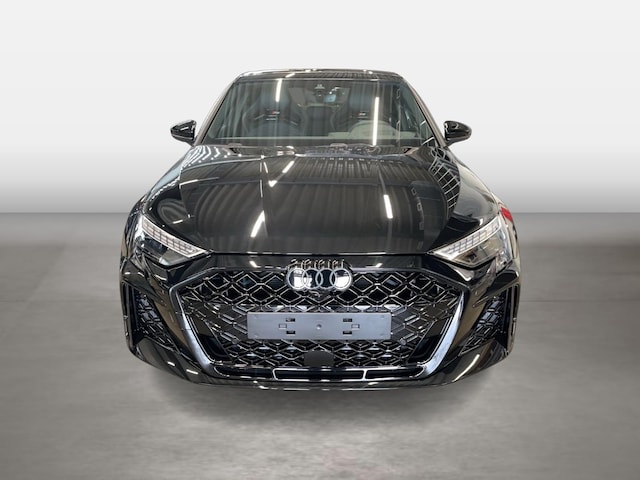 Audi RS3 Quattro S-Tronic Sedan