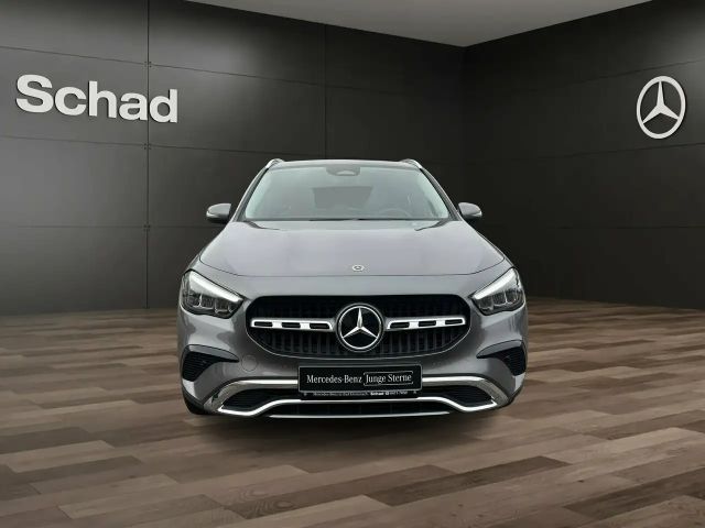 Mercedes-Benz GLA 220 4MATIC GLA 220 d