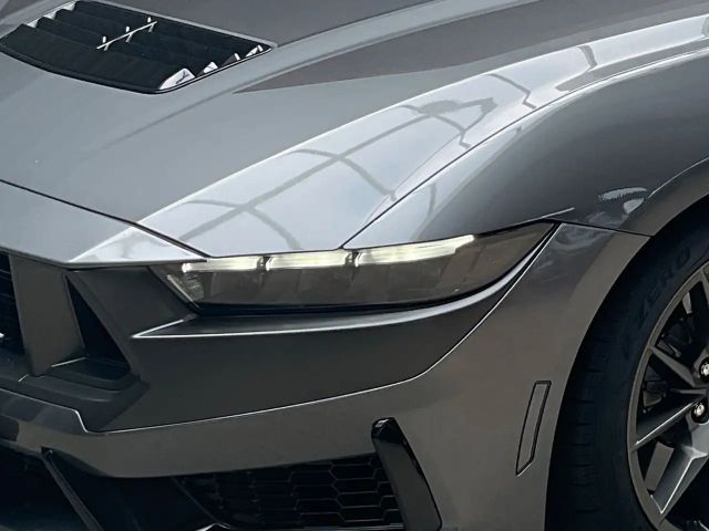 Ford Mustang Fastback GT 5.0 V8