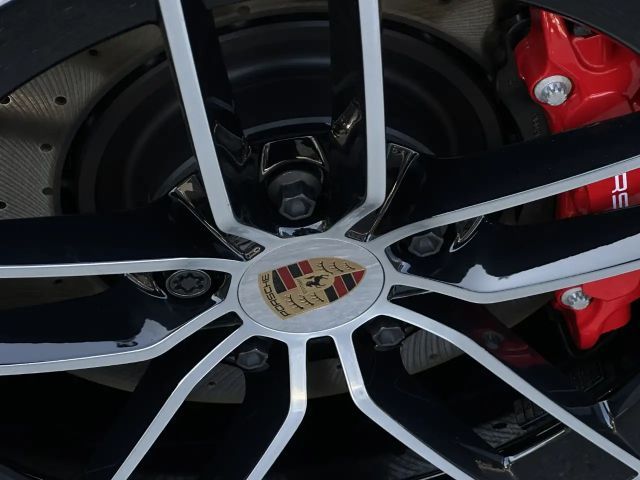 Porsche 992 Cabrio Carrera S