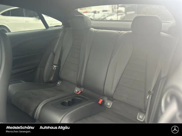 Mercedes-Benz E 200 AMG Line Coupé