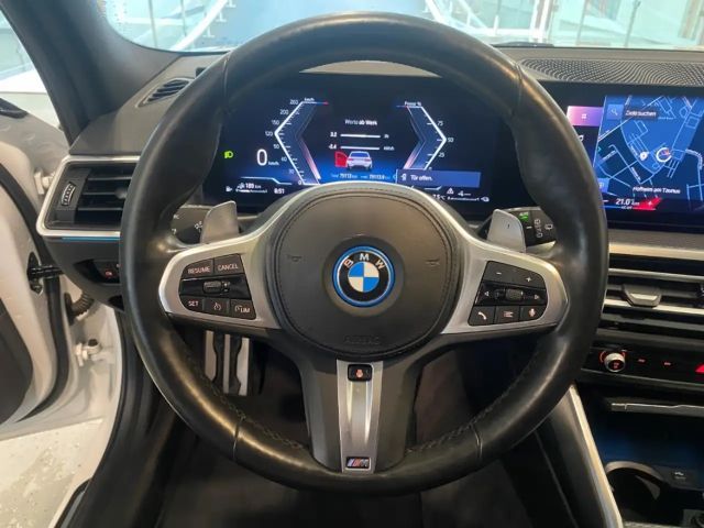 BMW 330 330e Touring