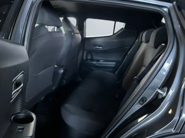 Toyota C-HR Hybride Team D