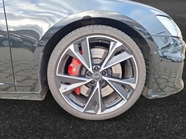 Audi S6 Avant Quattro