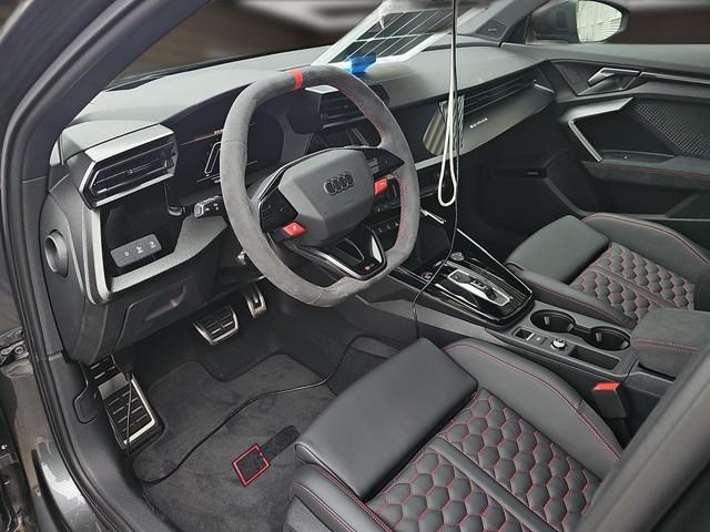 Audi RS3 Quattro S-Tronic Sedan
