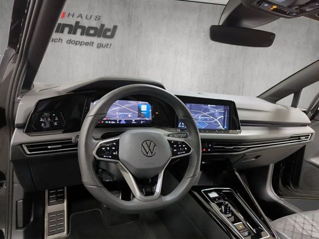 Volkswagen Golf 1.5 TSI DSG R-Line