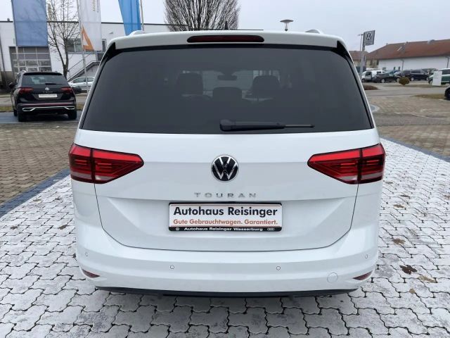 Volkswagen Touran 1.5 TSI DSG