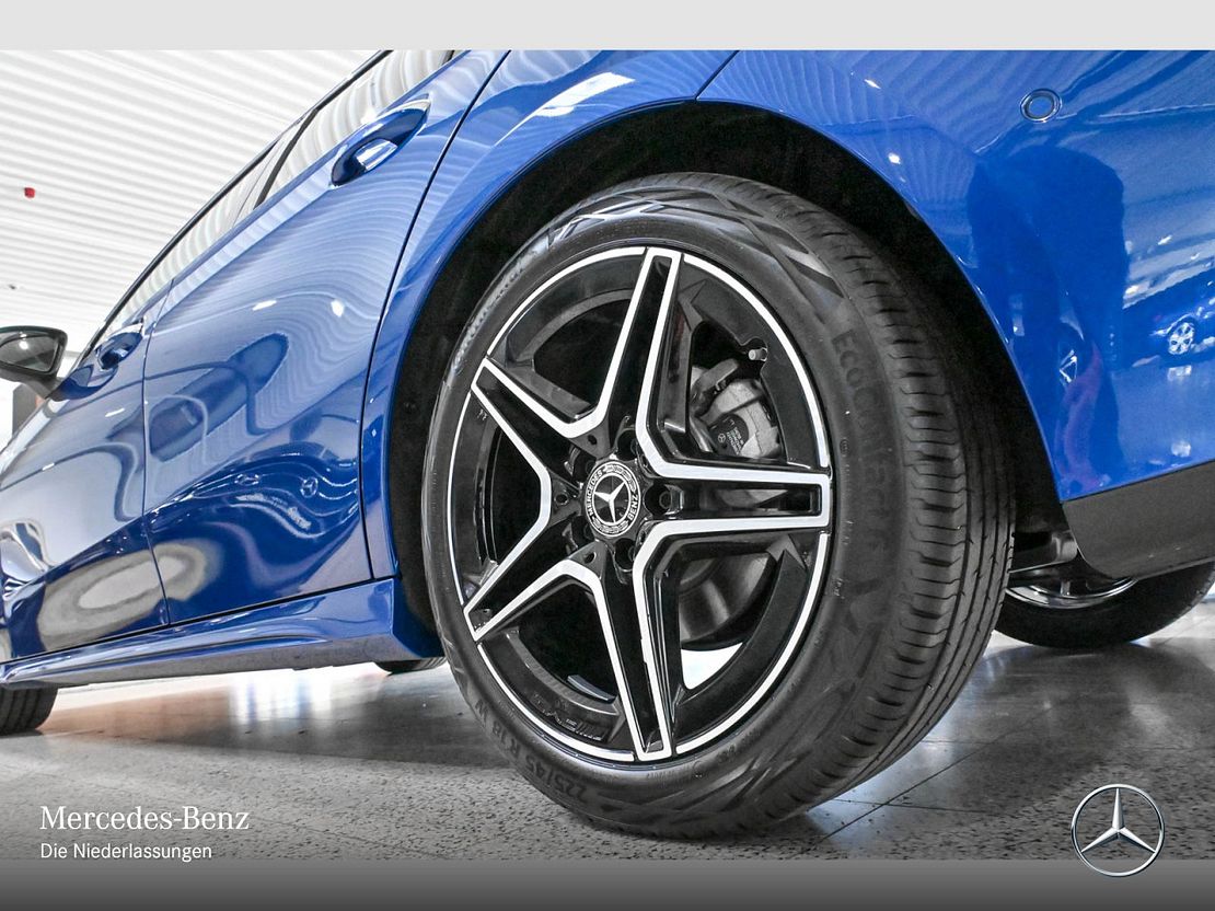 Mercedes-Benz A 200 AMG Line