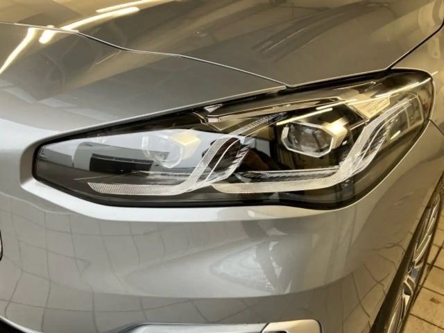 BMW 218 218d Active Tourer Sedan