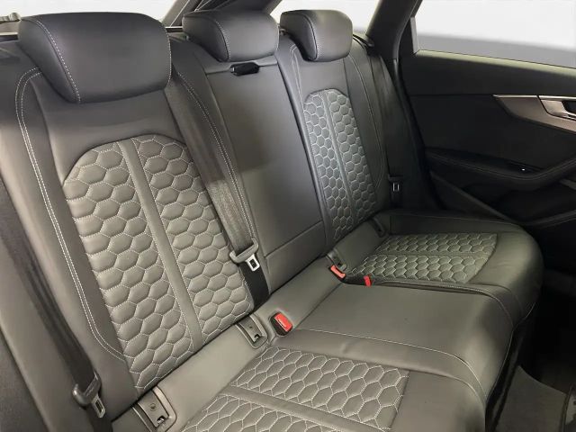 Audi RS4 Avant Competition