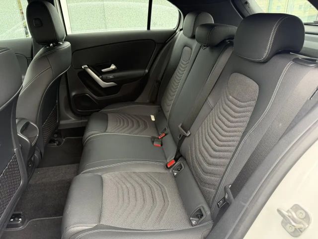 Mercedes-Benz A 180 Progressive