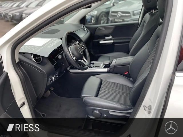 Mercedes-Benz B 250 B 250 e