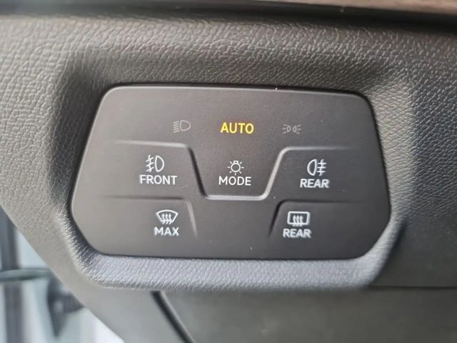 Seat Leon DSG Plus Sportstourer Xcellence