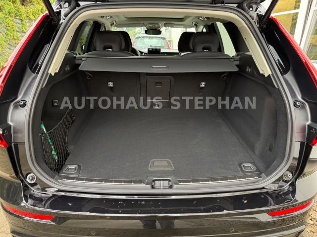 Volvo XC60 AWD Dark Plus