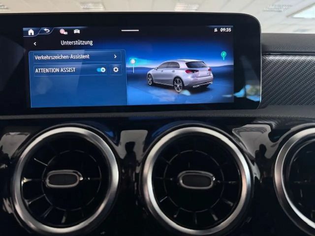 Mercedes-Benz A 200 Progressive