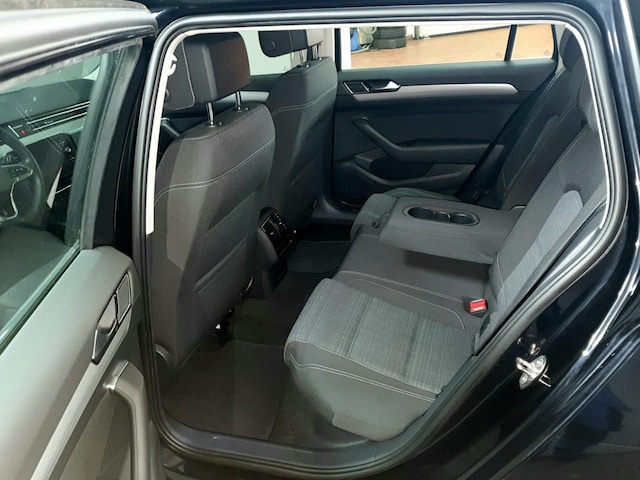 Volkswagen Passat 2.0 TDI Business DSG Variant
