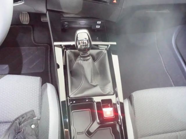 Opel Astra Edition Sports Tourer Turbo